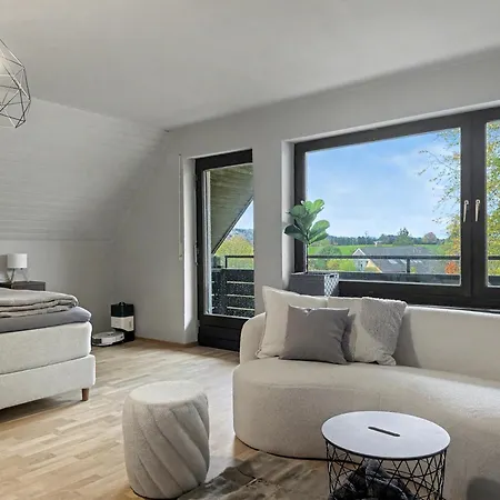 Rohrerliving #2 - Pur, Balkon Und Panorama *